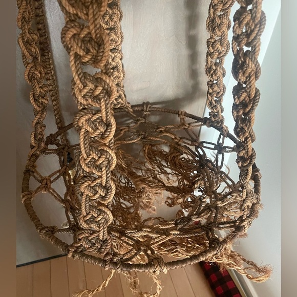 Vintage macrame flower pot holder with light - Picture 7 of 7